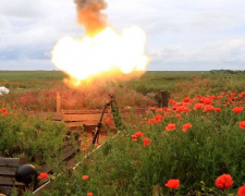 Вблизи Мариуполя боевики обстреливали украинские позиции из гранатометов и стрелкового оружия