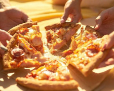 1000 пицц за 10 часов: в Мариуполе планируют установить вкусный рекорд