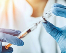 Какими вакцинами от COVID-19 можно привиться в Мариуполе?