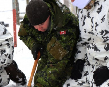 Мариупольских нацгвардейцев обучают военные из Канады (ФОТО)