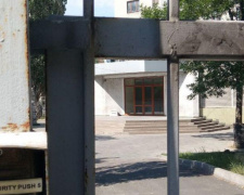 Миссия ОБСЕ покинула свой центральный офис в Мариуполе (ФОТОФАКТ)