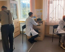 Пункт вакцинации против COVID-19 приехал к жителям отдаленных сел Мариупольской громады