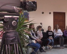 «Мариупольское ТВ» запустило медиашколу: как проходят занятия? (ВИДЕО)
