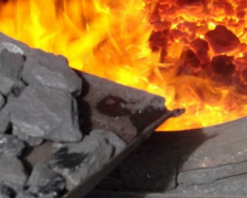 Для сотрудников и ветеранов в Мариуполе Метинвест выделил уголь на 1,4 млн грн