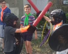 В Мариуполе детям объяснили, как выиграть в регби и что такое петанк (ФОТО)