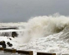 Из-за штормового ветра Мариупольский порт ограничил работу