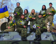 Сколько женщин работает в полиции Донецкой области? (ФОТО)