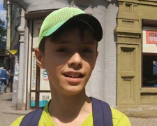 В Мариуполе школьник снимает видеоблог об истории города (ФОТО)