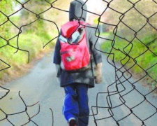 В Мариуполе за месяц 17 детей сбежали из дома: в чем причина?