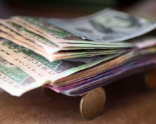 Зарплата в Донецкой области превысила 11 тысяч гривен