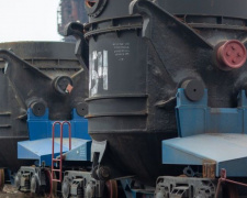 Парк спецтехники «Азовсталь» пополнил великан-чугуновоз грузоподъемностью 140 тонн
