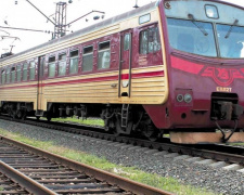 Железнодорожники отсрочили отмену поездов на Донбассе