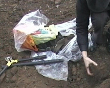 Житель Донецкой области проведет три года за решеткой из-за закопанного в огороде арсенала