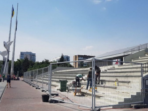 Когда откроется сцена-трибуна на площади Свободы и Мира в Мариуполе?