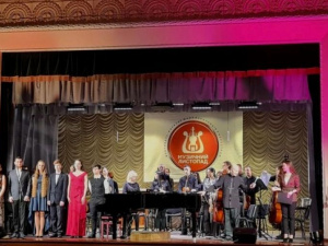 «Музичний листопад» на одной сцене собрал лучших музыкантов Мариуполя