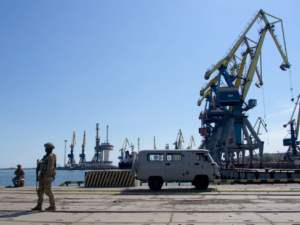Маріуполь немов «Сомалі»: захоплено 2 іноземних кораблі
