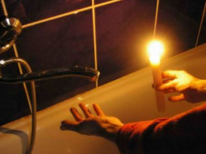 В Мариуполе отключили свет и воду: по каким адресам?