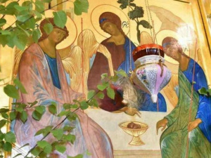 На Троицу «Мариупольское телевидение» покажет праздничную литургию