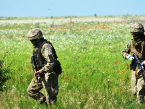 Накануне Дня Независимости боевики трижды открывали огонь в Донбассе