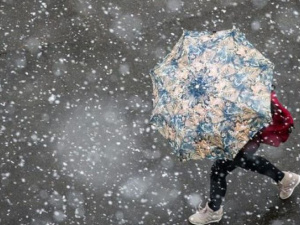 Мариупольцам придется спрятать санки и достать зонты: прогноз погоды на неделю