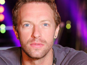 Солист группы Coldplay дал онлайн-концерт, не выходя из дома (ВИДЕО)