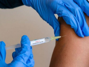 Какими вакцинами сегодня прививают пациентов в Мариуполе
