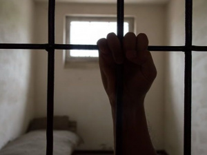 Пытал пленников электричеством: в Мариуполе будут судить псевдоследователя
