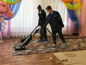 Стирают, чистят, ремонтируют: Сервисный центр учреждений образования Мариуполя расширил спектр услуг