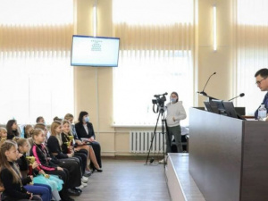 В Мариуполе открылось пленарное заседание XVII сессии городского совета