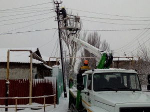В Мариуполе восстановили электроснабжение более 14 тысячам абонентов, обесточенным из-за непогоды
