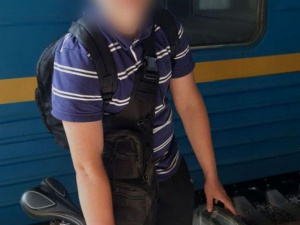 Написал записку и уехал в столицу: полиция Мариуполя разыскала 15-летнего парня
