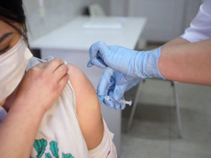 Прививка от Covid-19: какие вакцины доступны и где можно сделать в Мариуполе