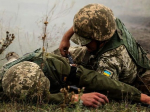 В Донбассе режим тишины нарушался дважды за сутки, ранен украинский боец