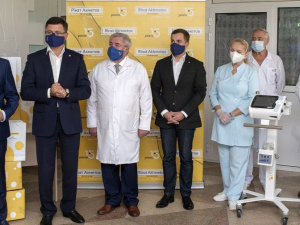 Мариупольская городская больница № 9 получила два аппарата ИВЛ экспертного класса от Фонда Рината Ахметова и Метинвест