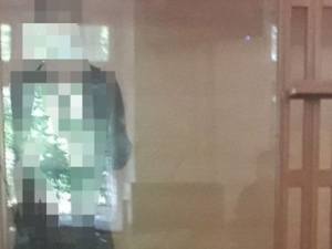 В Мариуполе подозреваемого в изнасиловании школьницы оставили под стражей (ФОТО)