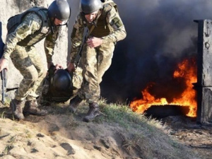 Боевики открыли огонь под Мариуполем. На Донбассе погиб воин ВСУ и ранен мирный житель
