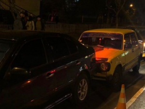 Тройное ДТП в Мариуполе: водитель оказался в состоянии алкогольного опьянения (ДОПОЛНЕНО)