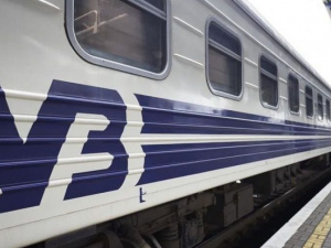 Поезд «Мариуполь-Киев» станет быстрее: появился новый график