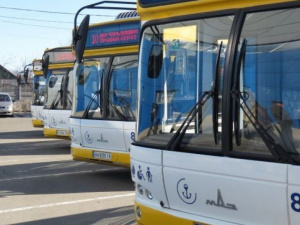 Без паники: в Мариуполе остановили работу общественного транспорта
