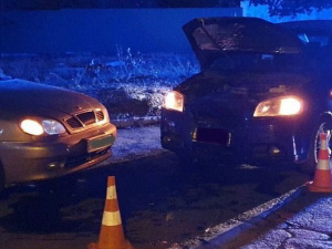 В Мариуполе легковые автомобили попали в аварию