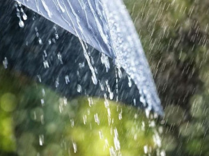 Мариупольцы могут не прятать зонты: прогноз погоды на неделю