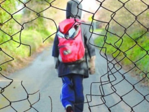 В Мариуполе за месяц 17 детей сбежали из дома: в чем причина?