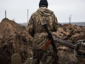 Боевики вновь обстреливали украинские позиции на Донбассе