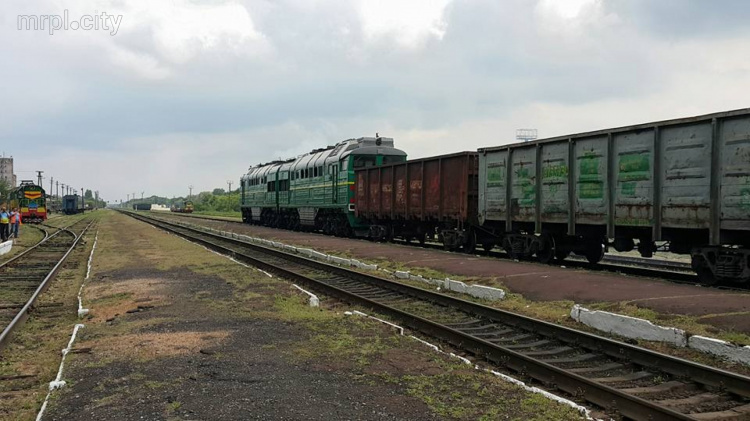 Гройсман открыл в Донецкой области модернизированный за 73 млн грн железнодорожный участок 
