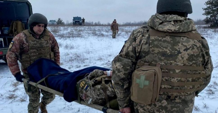 В результате обстрелов на Донбассе ранен воин ВСУ