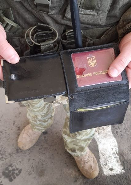 Обстреляли КПВВ под Мариуполем - украинского воина спас жетон