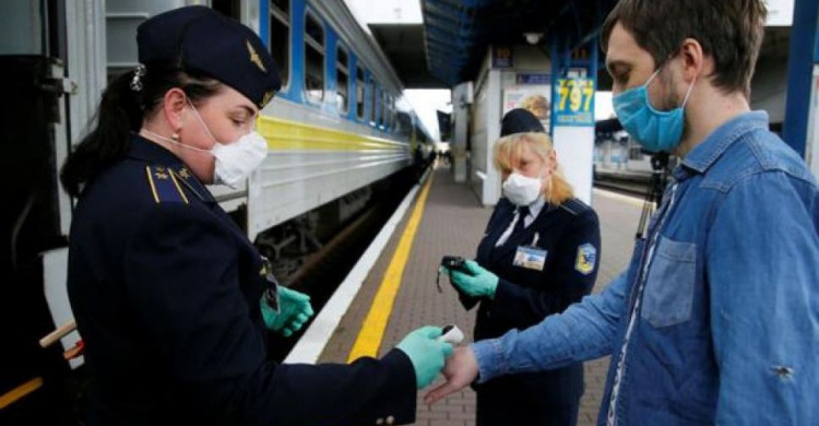 «Коронавирусный» запрет: поезд «Мариуполь-Киев» перестанет принимать пассажиров на одной из станций