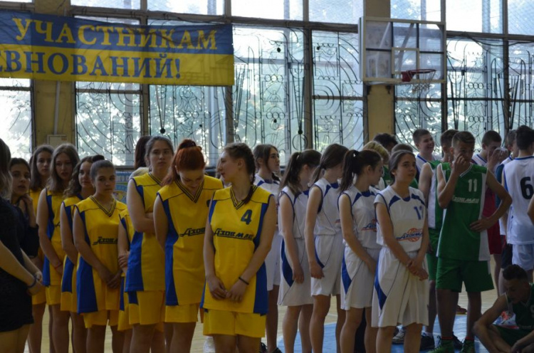 В Мариуполе завершилась первая в истории «Школьная Баскетбольная Лига» (ФОТО)