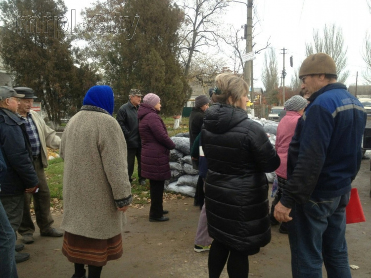 Жители Виноградного получили помощь от Венгерской экуменической службы (ФОТО)