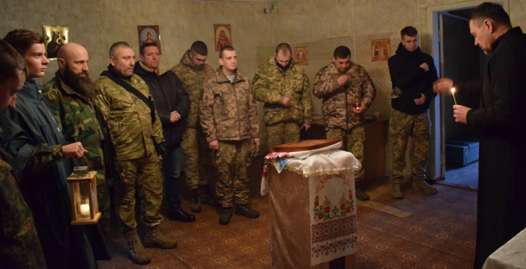 Свет Вифлеемского огня мира засияет по всей линии соприкосновения в Донбассе (ФОТО+ВИДЕО)